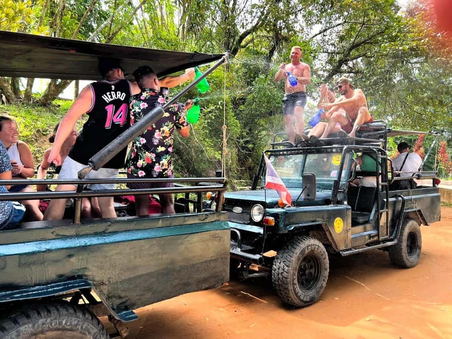 Koh Samui: Mr.Ung's 4WD Wild Jungle Safari Tour with Lunch - 360 hilltop lunch at the mountain-top restaurant