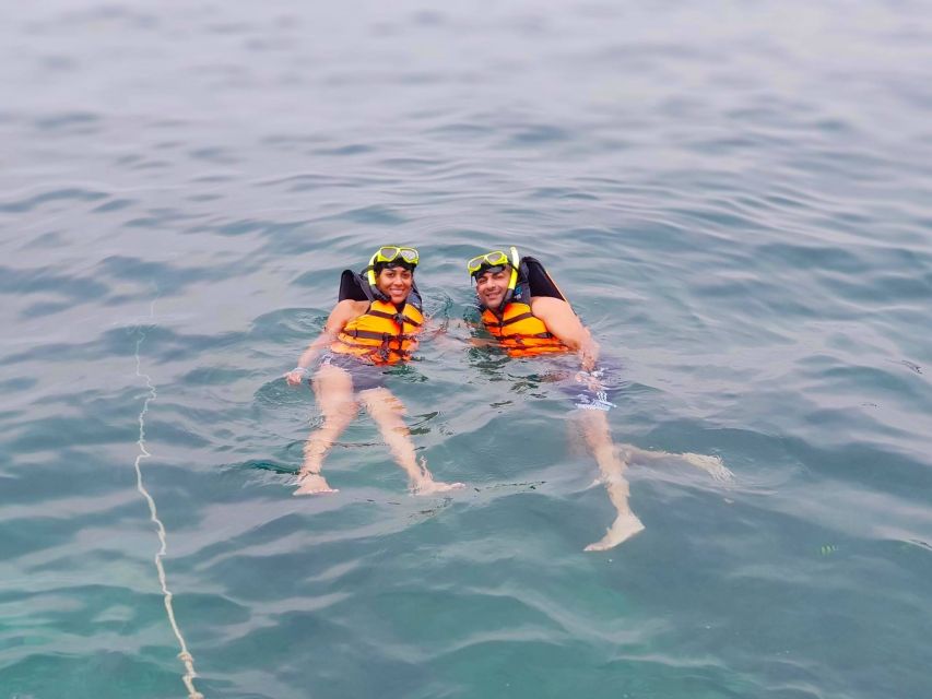 Krabi: 4 Islands Day Trip by Speedboat Including Lunch Box - Thale Waek: walking the sandbar and spotting the views