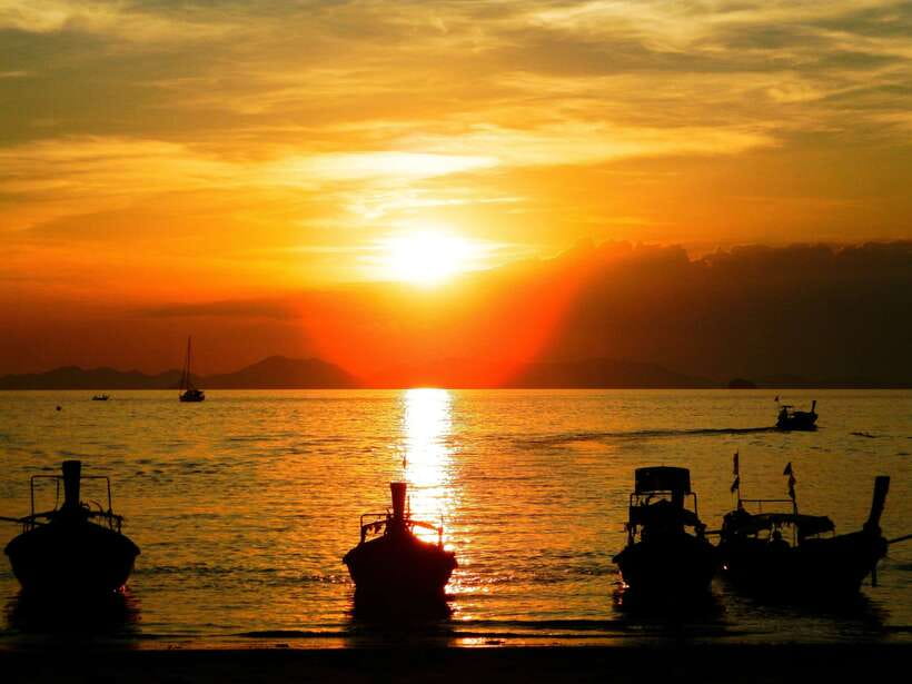 Krabi: 7 Islands Sunset Tour with Buffet Dinner & Snorkeling - A longtail-boat day that actually ends with a show