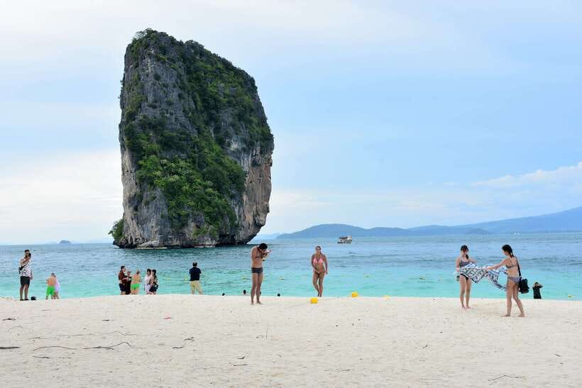 Krabi: 7 Islands Sunset Tour with Buffet Dinner & Snorkeling - Which traveler should book this?