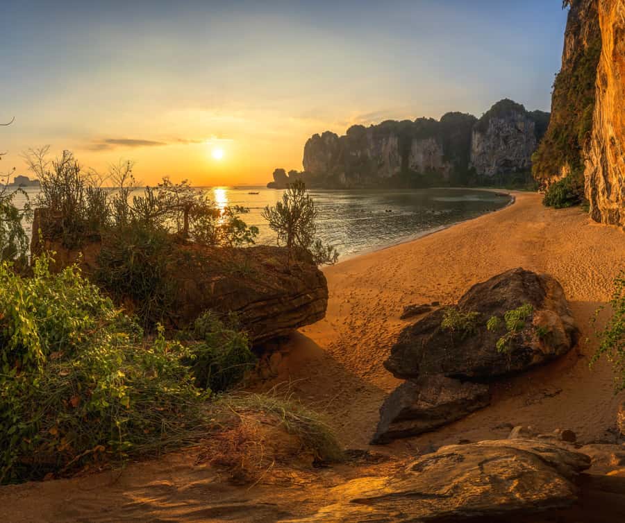 Krabi: Bioluminescent Plankton, Snorkeling & Sunset Tour - A late-day Krabi combo: islands, sunset, and plankton after dark