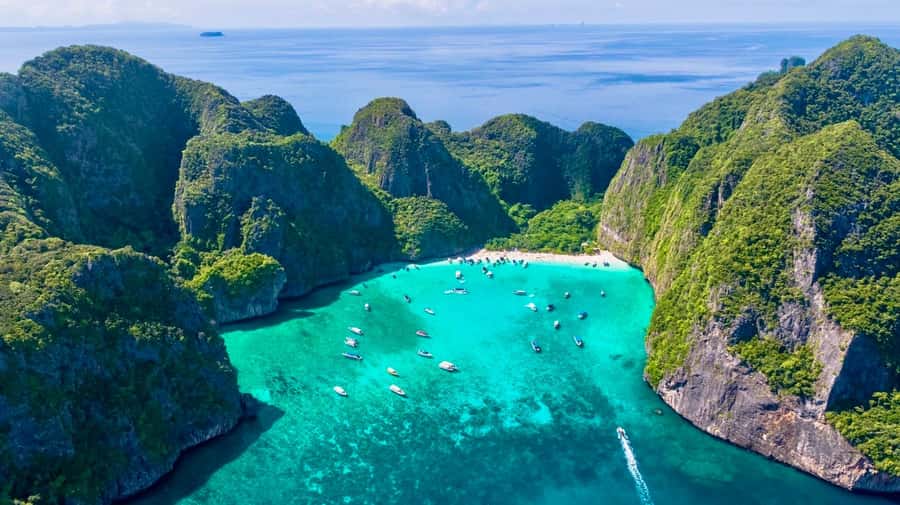 Krabi: Phi Phi & 4 Islands Sunset Tour by Speedboat - Ko Phi Phi Don lunch: where your break actually happens