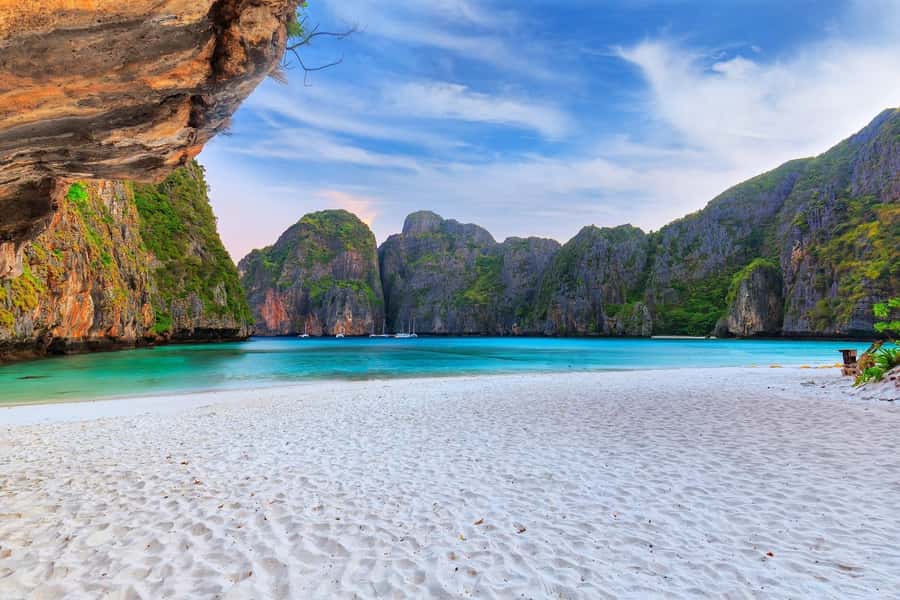Krabi: Phi Phi & 4 Islands Sunset Tour by Speedboat - Pileh Lagoon: the snorkeling highlight many people aim for