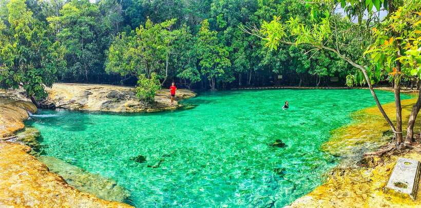 Krabi: Tiger Cave Temple, Emerald Pool and Hot Springs Tour - Tiger Cave Temple (Wat Tham Seua): Views, Buddha, Tiger Prints, and Stairs