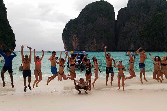 Krabi to James Bond and Hong Islands Offbeat Speedboat Tour - Hong Island lagoon: your first taste of the limestone maze