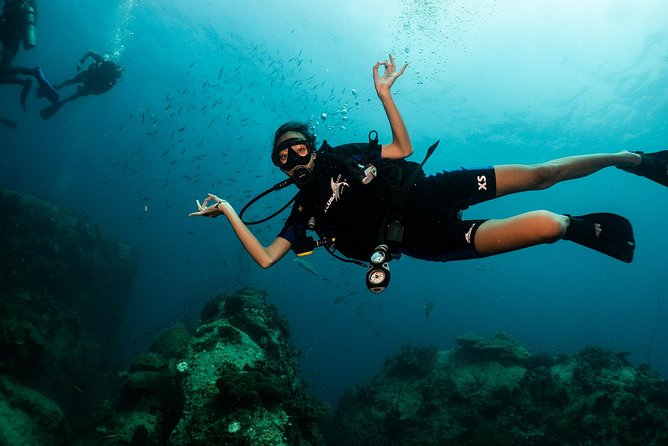 Open Water Course - Become certified diver in 3 days - Why Koh Tao is such a good classroom for an Open Water certification