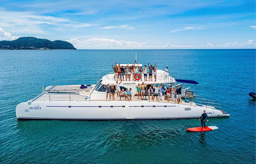 Pattaya: 3 Islands Day Tour on Catamaran with Buffet Lunch - Lunch onboard: Thai buffet that keeps momentum high