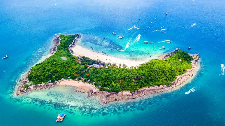 Pattaya: Coral Island & Sak Island Adventure Trip - Parasailing From Manta Marina Pattaya: The Quick 007 Moment