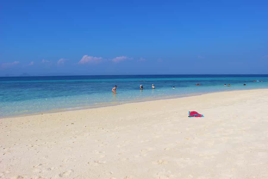 Phi Phi & Bamboo Islands: Premium Day Trip w/ Seaview Lunch - Ko Phi Phi Don: extra snorkeling time when you want more water