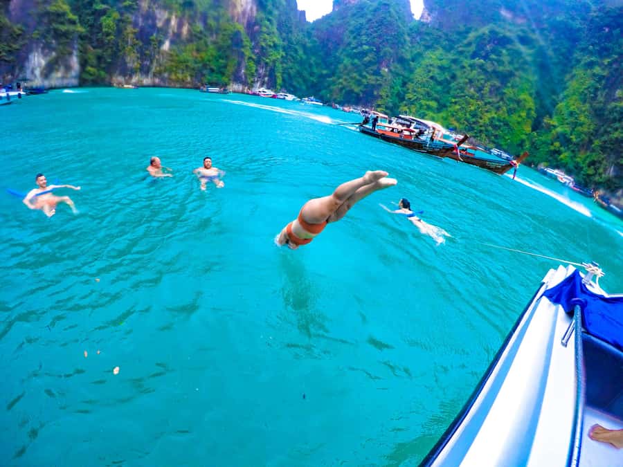 Phi Phi & Bamboo Islands: Premium Day Trip w/ Seaview Lunch - Viking Cave: a short stop with big limestone vibes