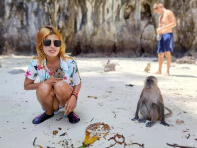 Phi Phi: Private Longtail Boat to Maya Bay with Snorkeling - Maya Bay: famous views, 1-hour time slot, and the conservation reality