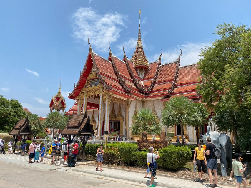 Phuket: Guided Tour of Phuket City with Hotel Transfers - Phuket Old Town with Sino-Portuguese streets: your slow moment
