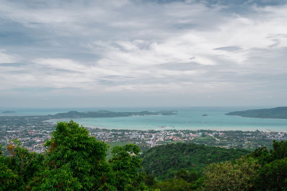Phuket: Half-Day City Highlights and Viewpoints Group Tour - Chalong Temple: pagoda sparkle and the story behind Cham Abbot