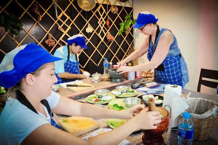 Phuket: Half Day Easy Thai Cooking Class & Local Market Tour - Your cooking class setup: stations, prep rules, and the workflow