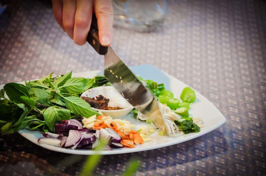 Phuket: Half Day Easy Thai Cooking Class & Local Market Tour - The food is the point: what you should expect to eat