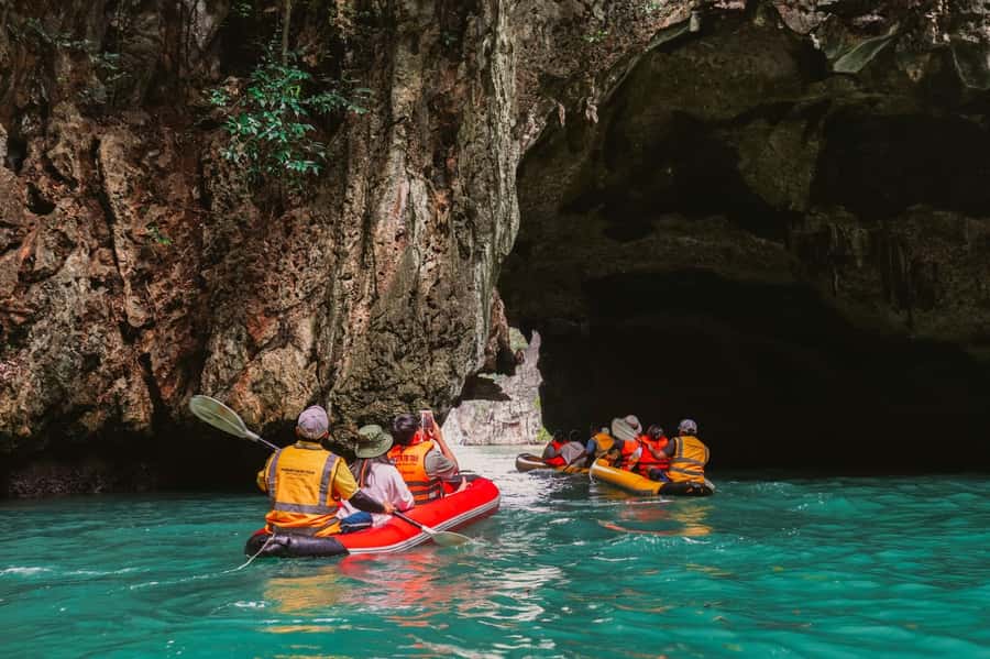 Phuket: James Bond Island and Phang Nga Bay by Premium Yacht - James Bond Island: Khao Phing Kan and the photo window that actually works
