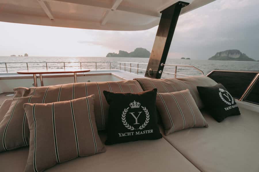 Phuket: James Bond Island and Phang Nga Bay by Premium Yacht - Pickup, Ao Por Pier, and how the day stays organized