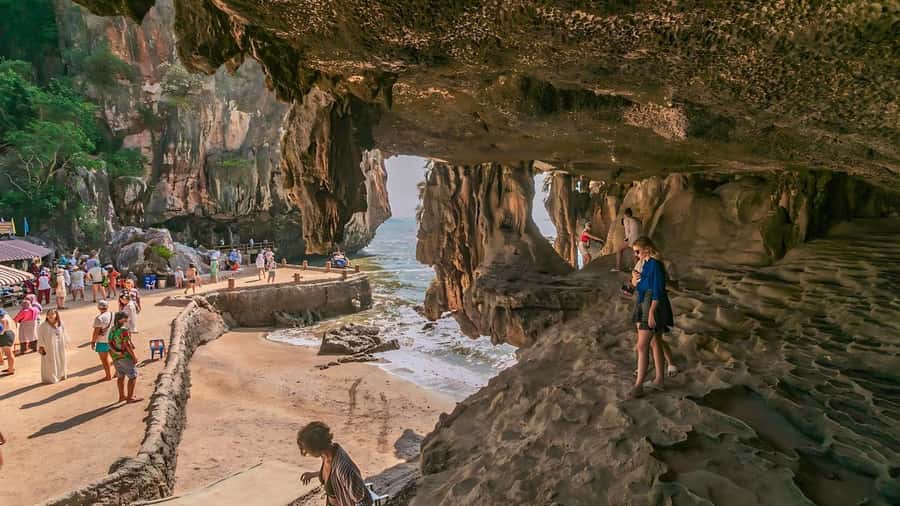 Phuket: James Bond Island Day Trip by Speed Boat with Lunch - Panyee Island lunch: the floating village part of the story