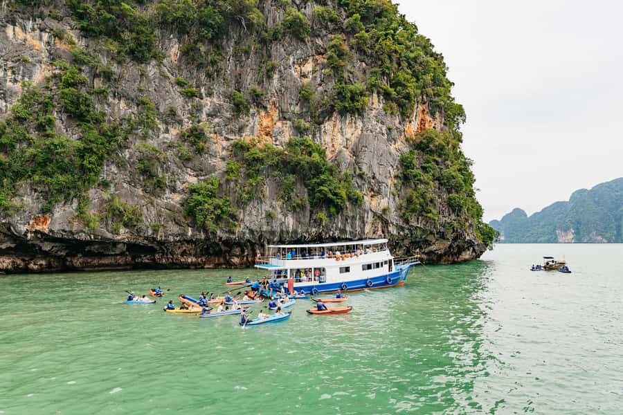 Phuket: Phang Nga Bay Twilight Kayaking Tour with Meals - Food and Drinks on the Boat: Why It’s Better Than You’d Expect