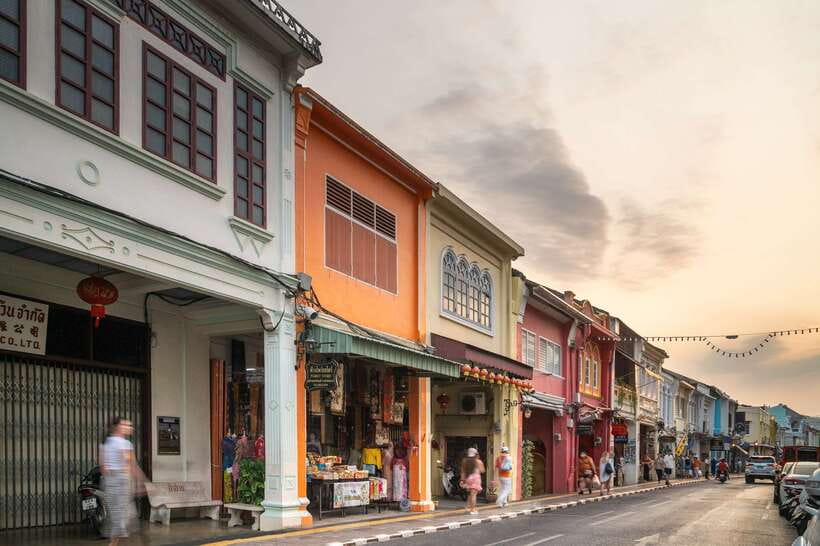 Phuket: Wat Chalong, Viewpoint, and Old Town Guided Tour - Phuket Old Town on foot: Sino-Portuguese streets plus local flavors