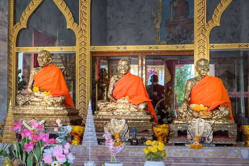Phuket: Wat Chalong, Viewpoint, and Old Town Guided Tour - Hotel pickup and the van rhythm (why it matters in Phuket)
