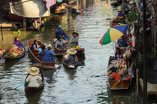 Private Excursion to Maeklong Railway and Floating Markets - The schedule and why the start time matters (7:00 vs 9:00)