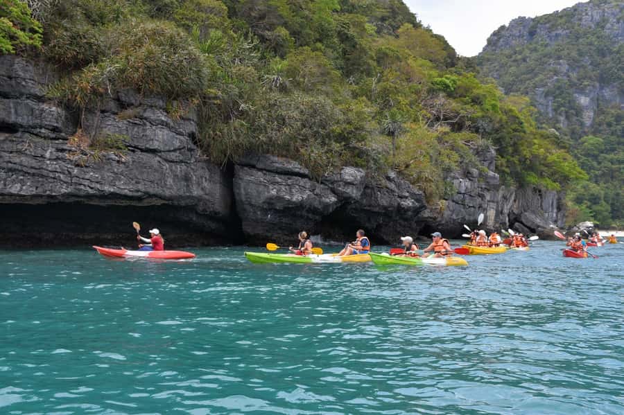 Samui: Angthong Marine Park Boat Tour w/ Transfer and Meals - Entering Ang Thong Marine Park from Koh Samui the easy way