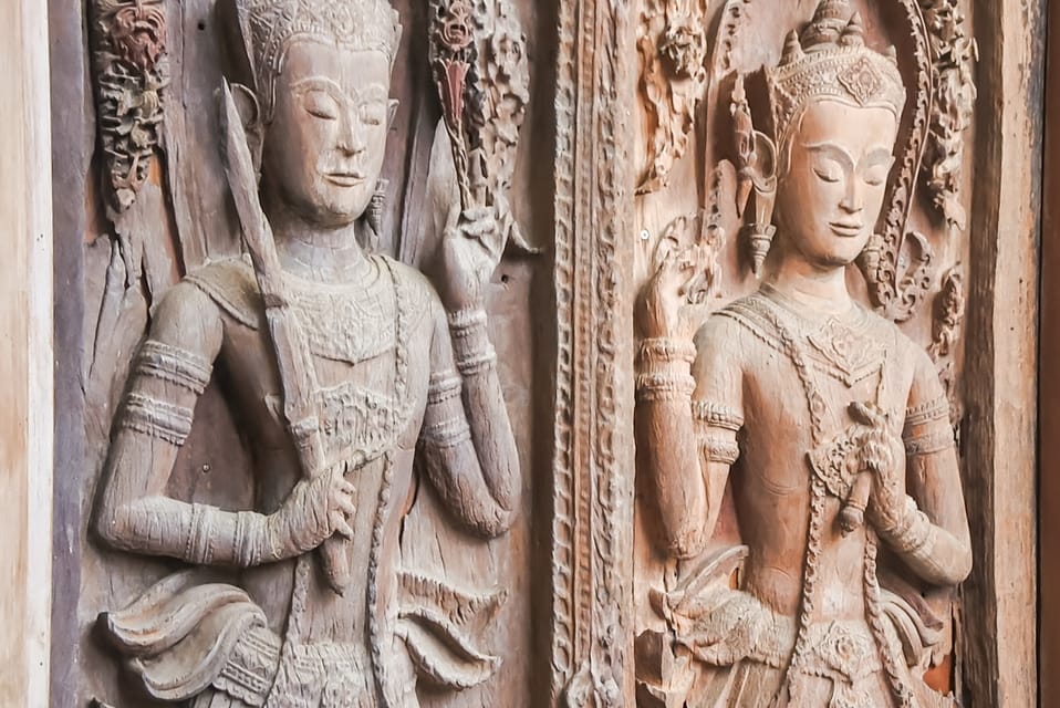 The Old Siam: Ayutthaya Temples Small Group Tour with Lunch - Wat Phra Si Sanphet: royalty’s sacred stage